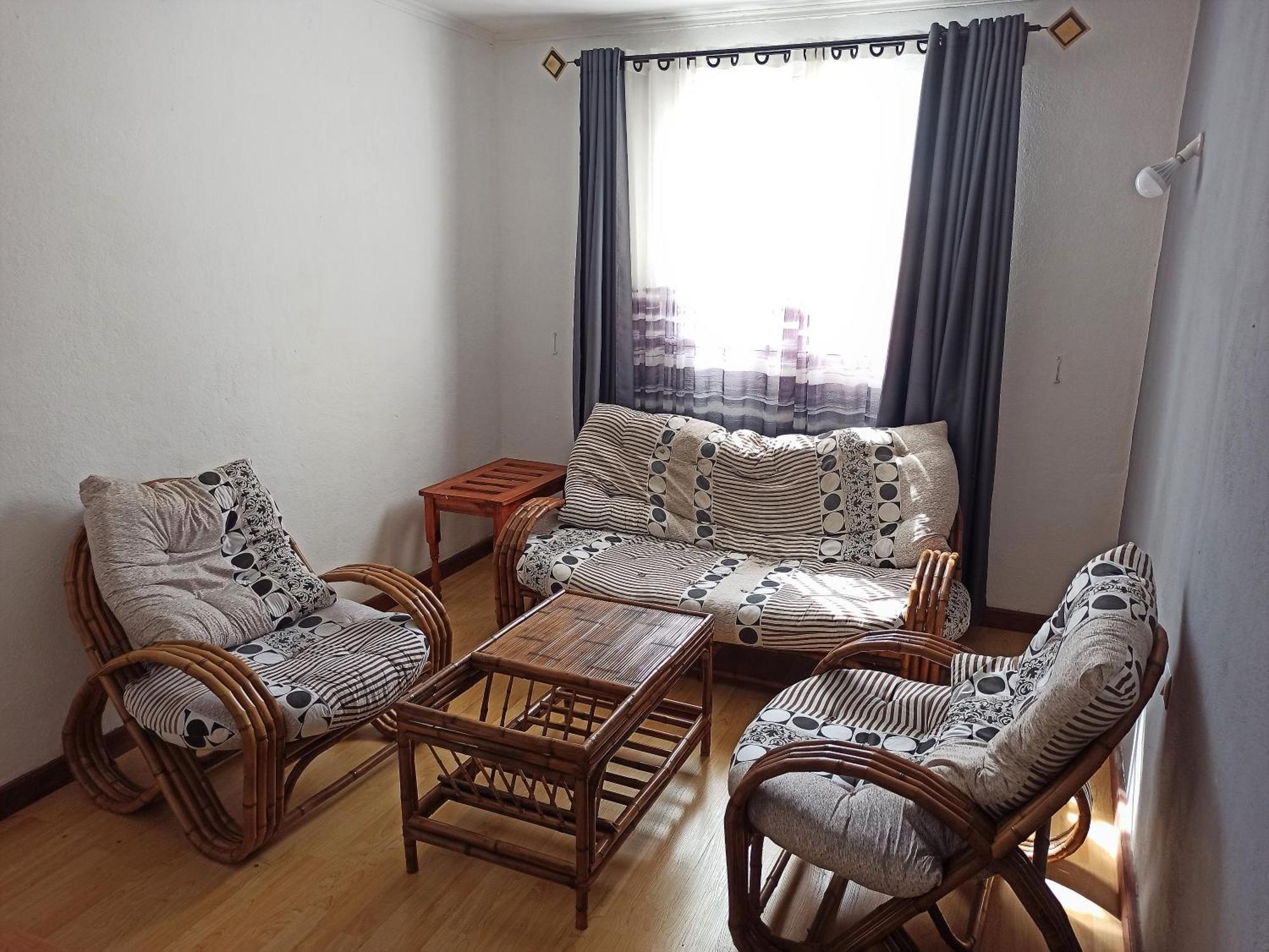 Chez Jeanne Chambre D'Hote أنتاناناريفو المظهر الخارجي الصورة
