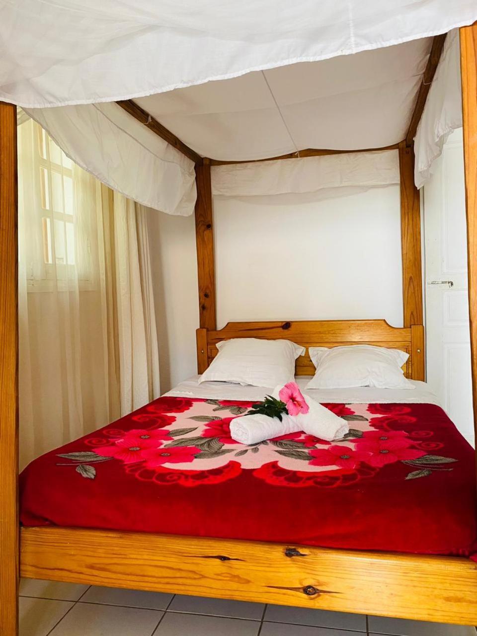 Chez Jeanne Chambre D'Hote أنتاناناريفو المظهر الخارجي الصورة